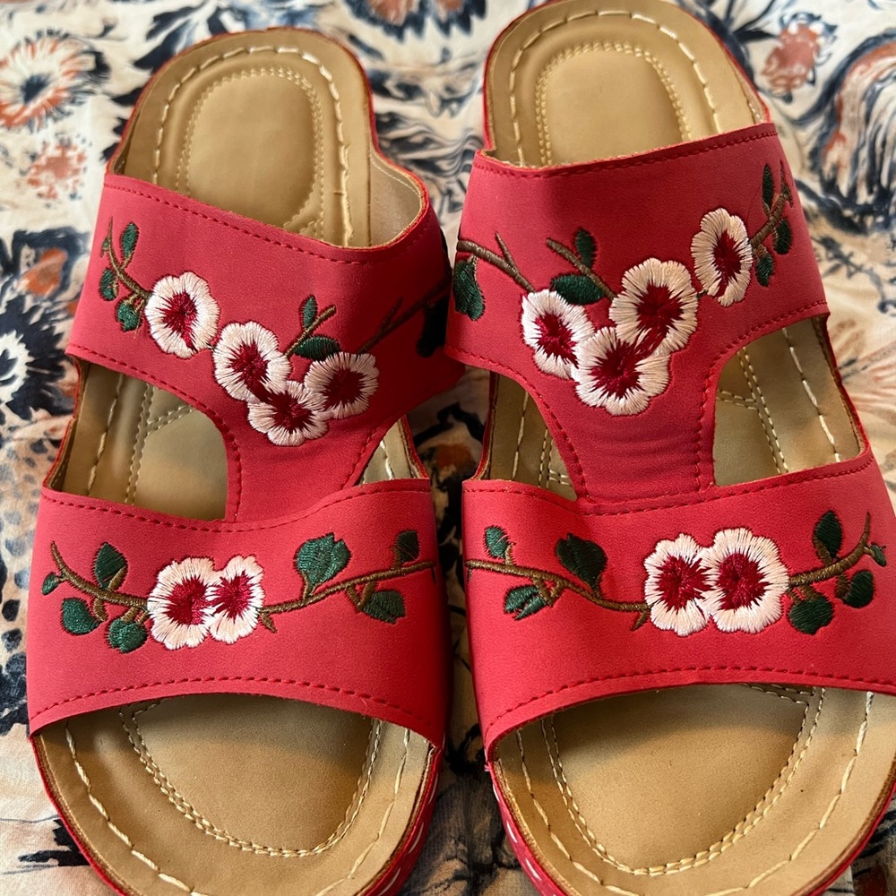 Womens sandals